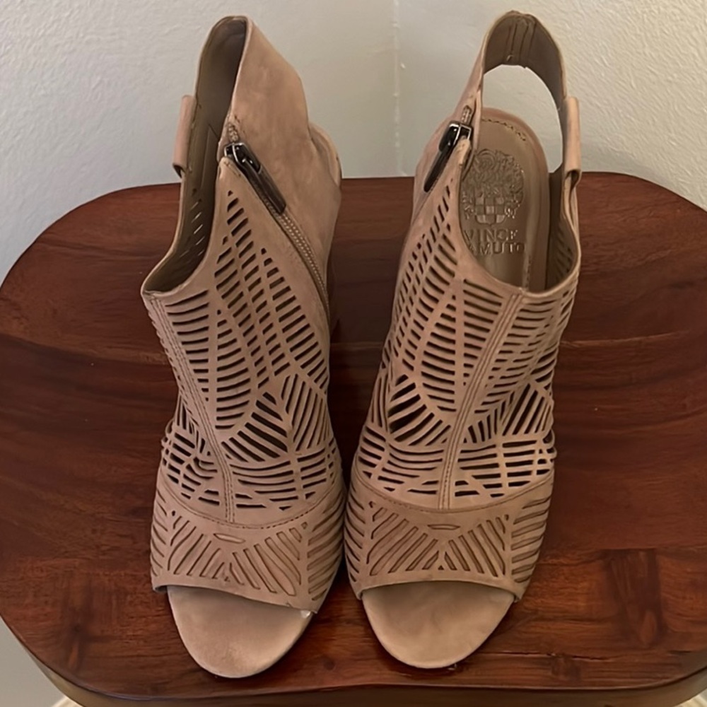 Stylish Tan Women's Shoes